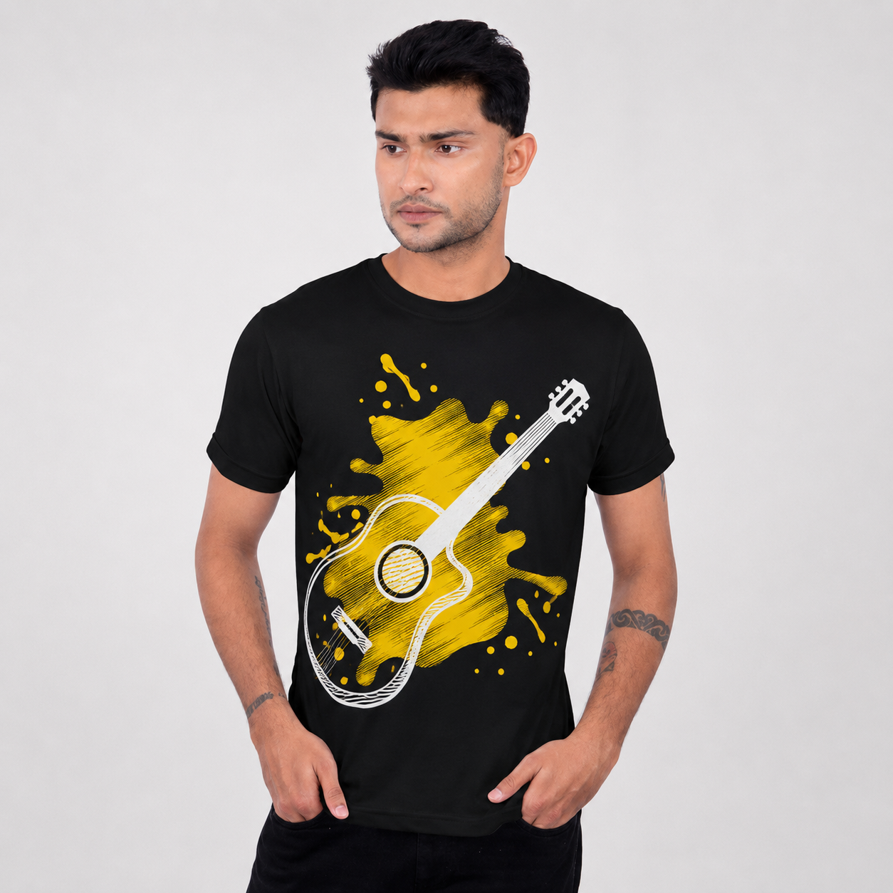 Black Polyester Round Neck 140GSM Tshirts